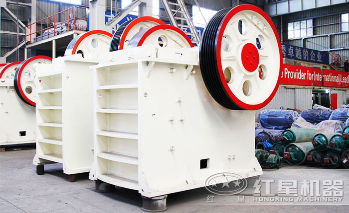 鉀長石顎式破碎機(jī)