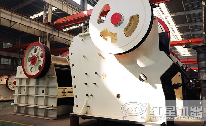 鉀長石顎式破碎機(jī)