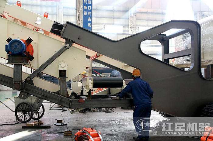 履帶車載式碎石設備車間組裝圖 履帶車載式碎石設備車間組裝圖