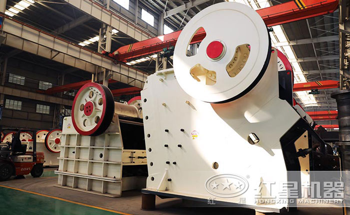 紅星牌低噪音碎石機