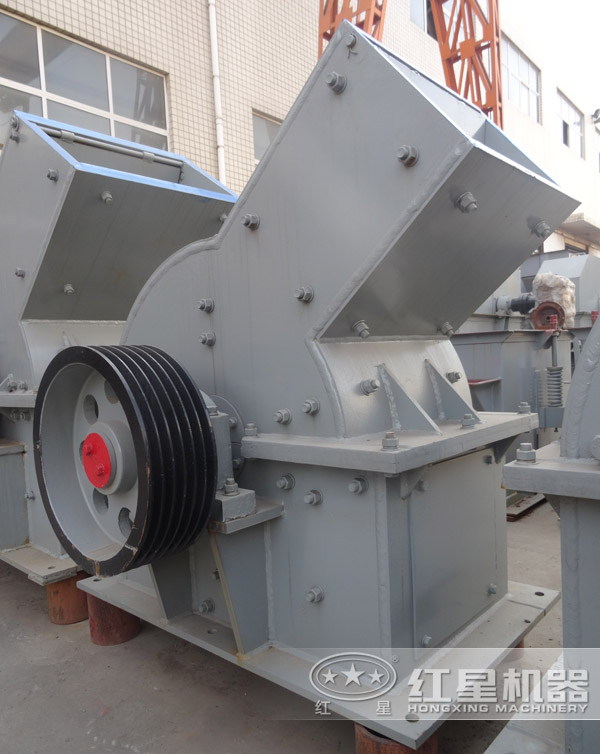 時產(chǎn)30噸的錘式破碎機 時產(chǎn)30噸的錘式破碎機