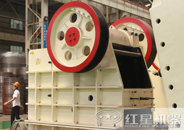 顎式破碎機(jī)