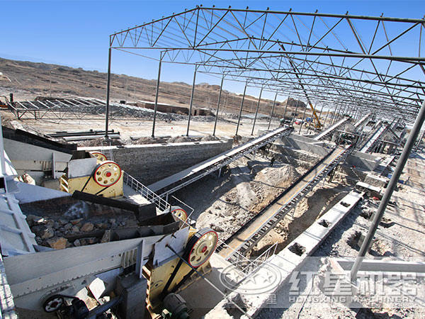 紅星河北客戶大型石料破碎生產(chǎn)線現(xiàn)場(chǎng)