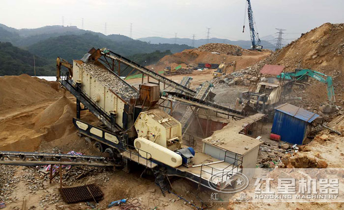 河卵石制砂現場