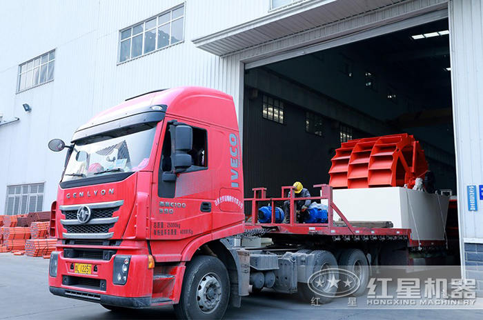 紅星輪斗洗石機(jī)發(fā)往山東