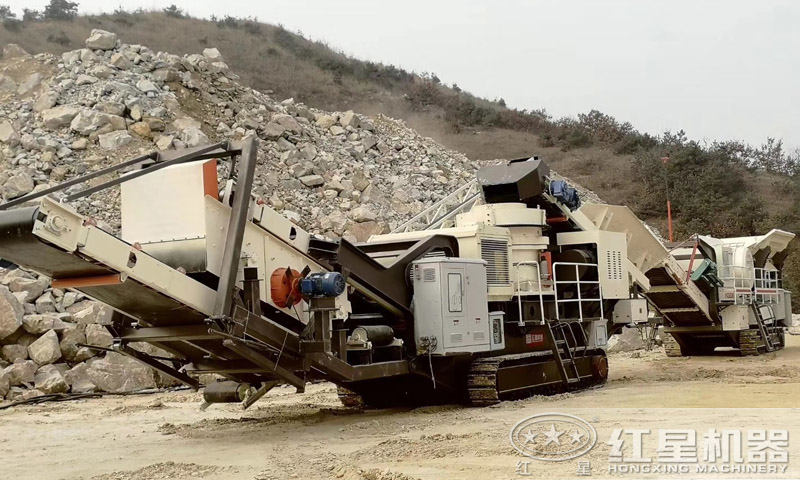 履帶柴油式移動(dòng)破碎篩分一體機(jī)