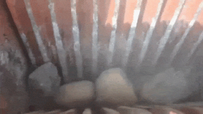 顎式破碎機(jī)破碎物料示意圖 顎式破碎機(jī)破碎物料示意圖