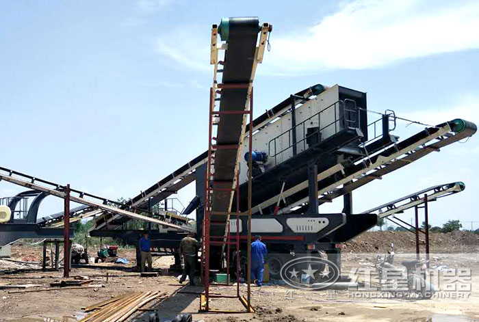 紅星技術工人為用戶現場安裝