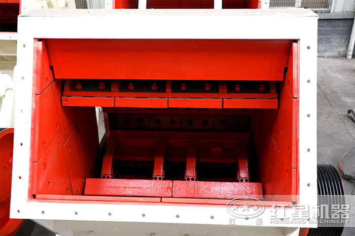 PF反擊式破碎機進料口