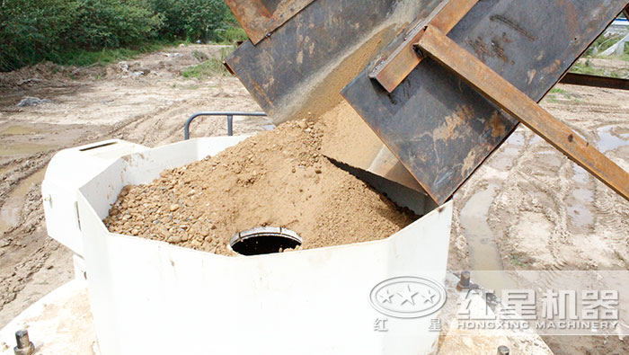 經過篩分合格的石子 經過篩分合格的石子