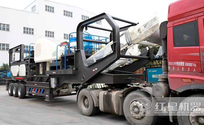 移動(dòng)式煤矸石粉碎機(jī)可以隨時(shí)轉(zhuǎn)場(chǎng)