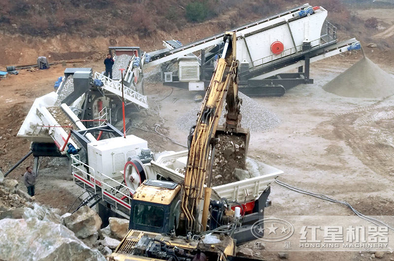 履帶配置下的可移動鵝卵石制沙機