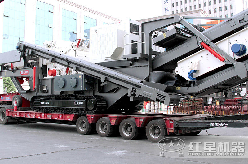 紅星履帶式液壓巖石破碎機(jī)_履帶式移動(dòng)石頭粉碎機(jī)發(fā)貨了 紅星履帶式液壓巖石破碎機(jī)_履帶式移動(dòng)石頭粉碎機(jī)發(fā)貨了