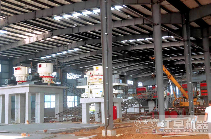 制砂生產(chǎn)線安裝現(xiàn)場(chǎng)