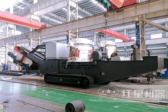 移動式石頭破碎機配置電機組車間安裝中 移動式石頭破碎機配置電機組車間安裝中