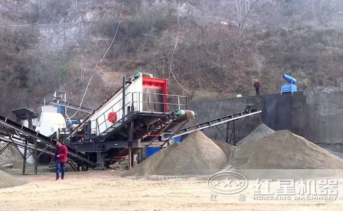 移動(dòng)制沙現(xiàn)場(chǎng)
