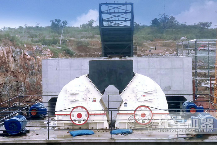 重錘式破碎機(jī)作業(yè)現(xiàn)場(chǎng)