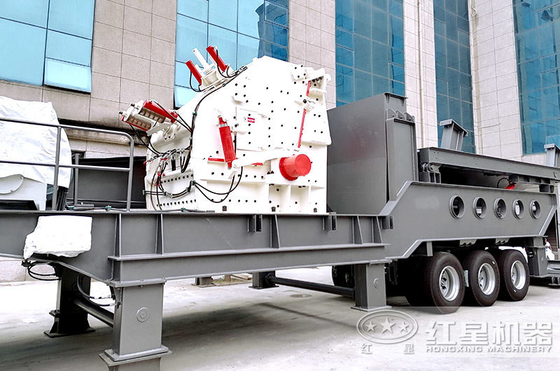 搭載反擊破碎機的可移動石子機 搭載反擊破碎機的可移動石子機