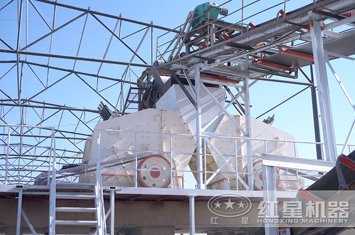 2臺(tái)反擊破作業(yè)現(xiàn)場 2臺(tái)反擊破作業(yè)現(xiàn)場