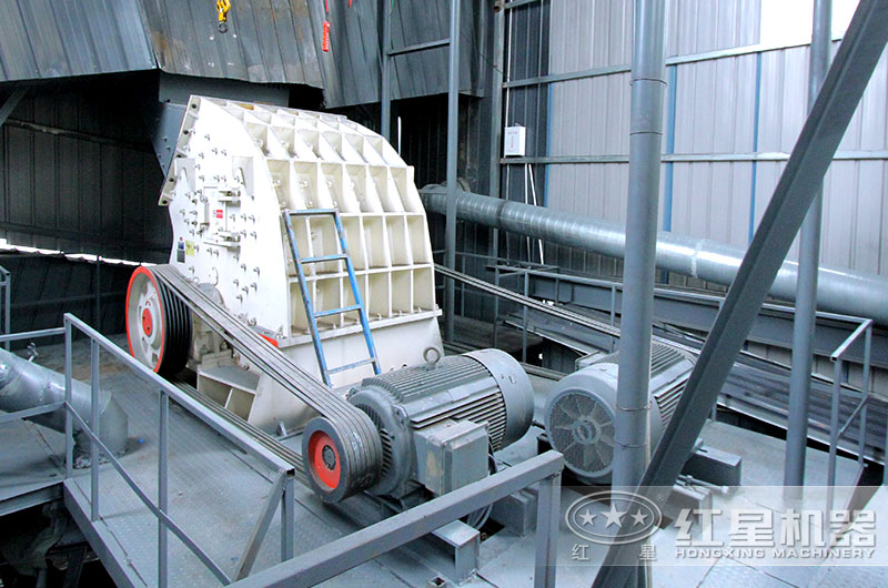 大型砂石粉碎機-重錘式破碎機