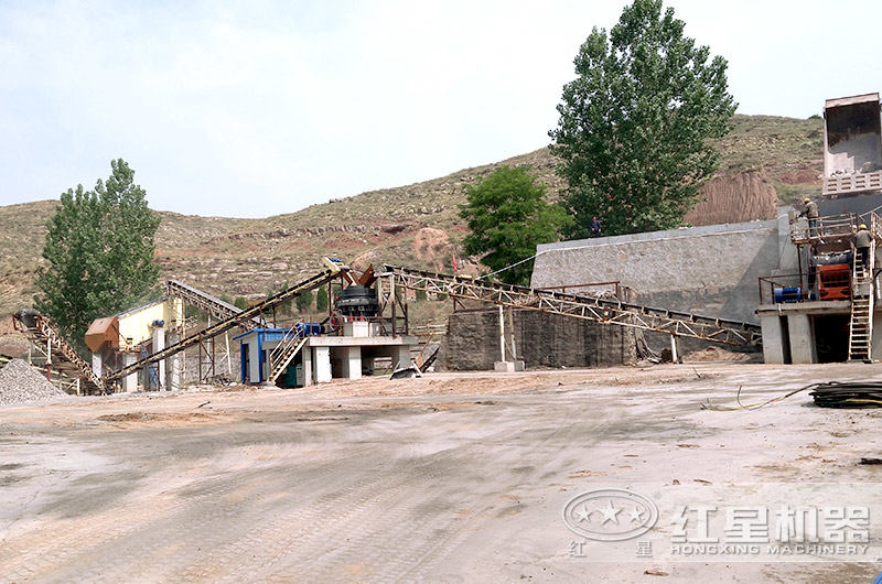 復(fù)合型圓錐破碎機客戶制砂現(xiàn)場 復(fù)合型圓錐破碎機客戶制砂現(xiàn)場