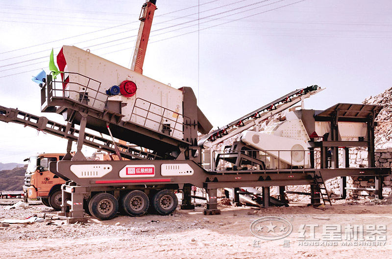 建筑垃圾破碎機(jī)站作業(yè)現(xiàn)場(chǎng):配備重錘式破碎機(jī)一次成型 建筑垃圾破碎機(jī)站作業(yè)現(xiàn)場(chǎng):配備重錘式破碎機(jī)一次成型