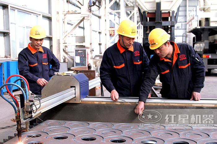 紅星破碎機(jī)設(shè)備品質(zhì),值得信賴 紅星破碎機(jī)設(shè)備品質(zhì),值得信賴