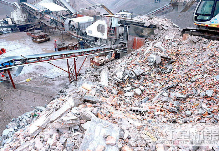 建筑垃圾處理作業(yè)現(xiàn)場(chǎng)