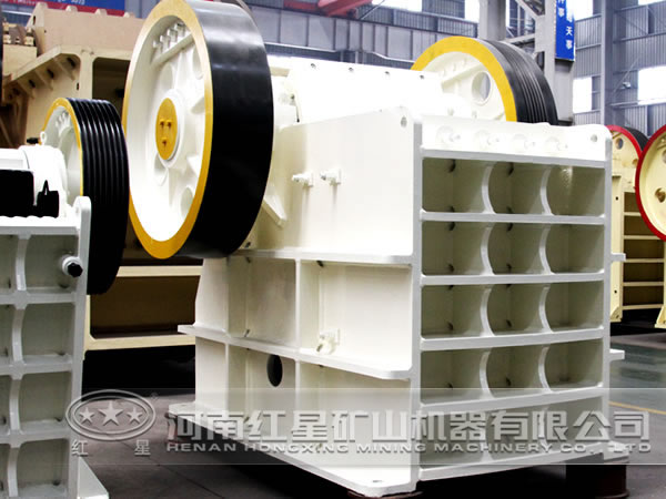 鉬礦顎式破碎機