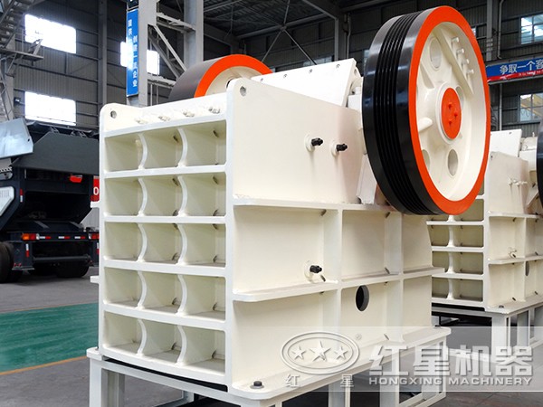 復(fù)擺式顎式破碎機