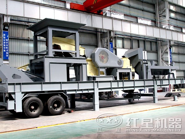 時(shí)產(chǎn)80-100噸片麻巖移動(dòng)破車間