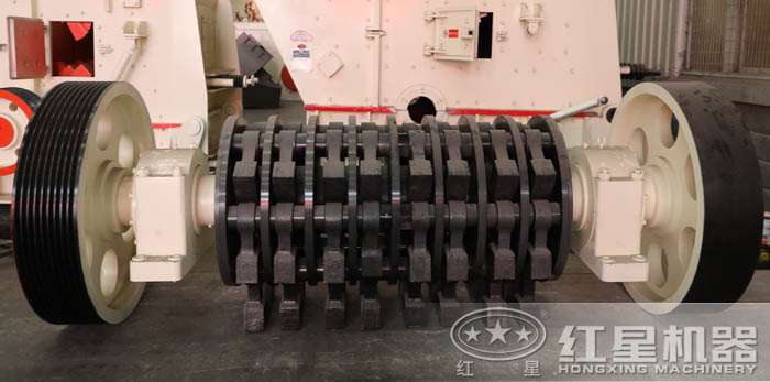 重錘式破碎機內(nèi)部轉(zhuǎn)子和錘頭